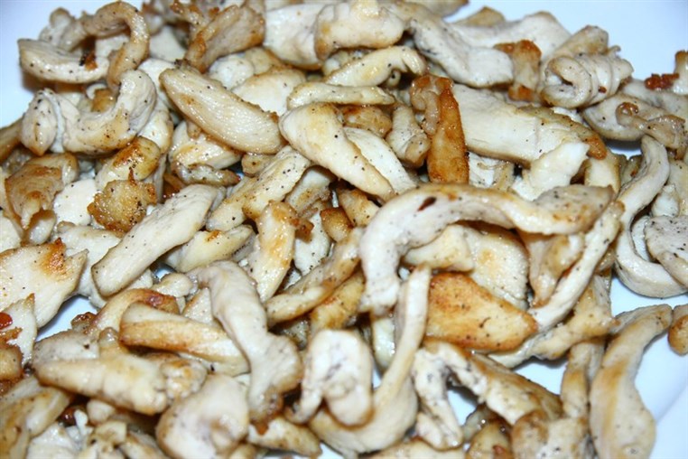 Cooking with Chef Leyla Fathallah